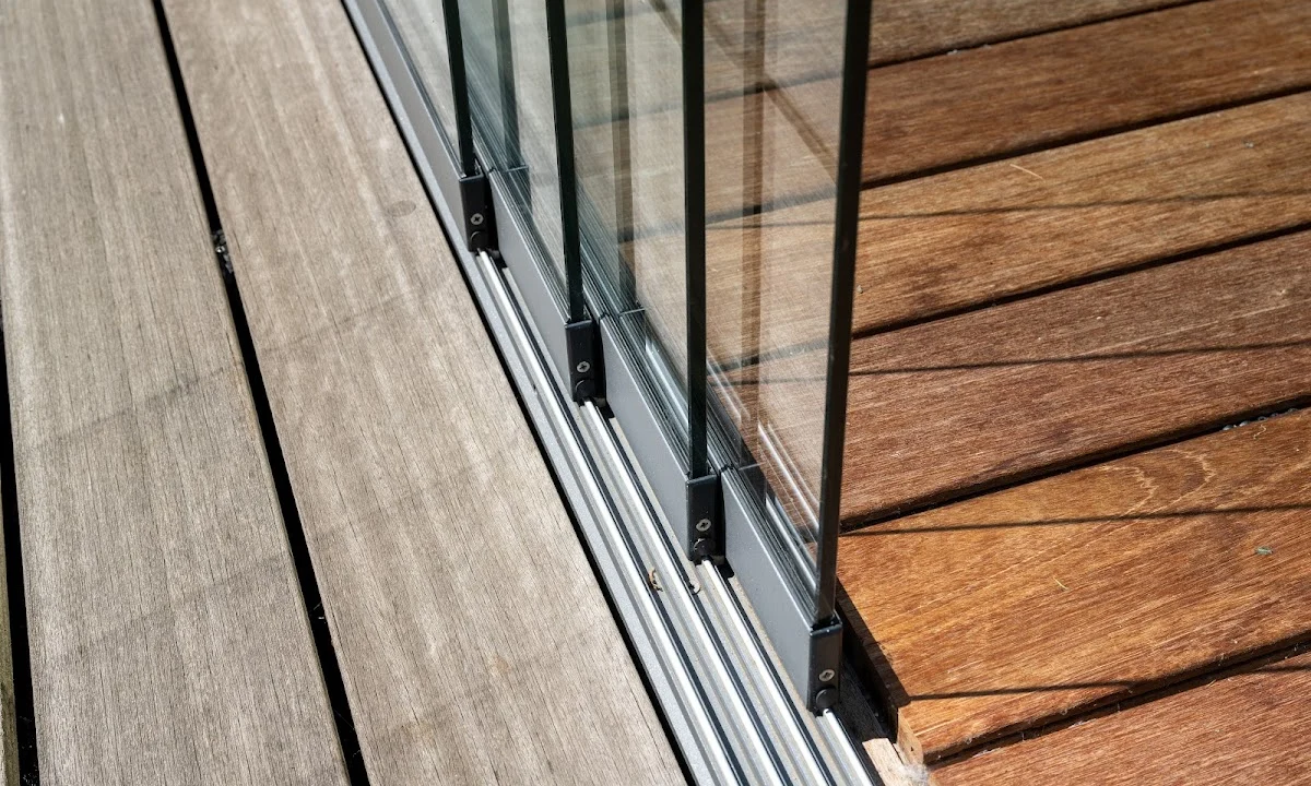 Fensterbauer alpha Metallbau GmbH Sonnenschutz, Terrassendächer, Balkonverglasungen, Fenster und Türen, Verglasungen Dresden