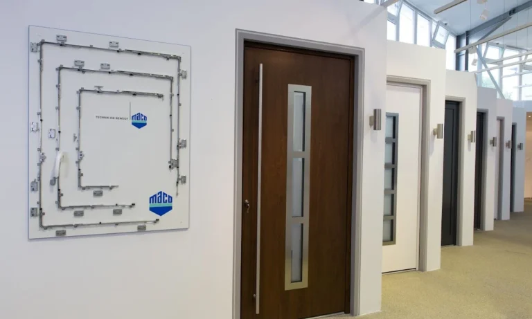 Arnhold Fenster + Haustüren - Showroom B1