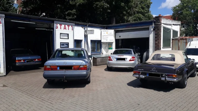 Autodienst am Dreiecksplatz, Ralph Jensen