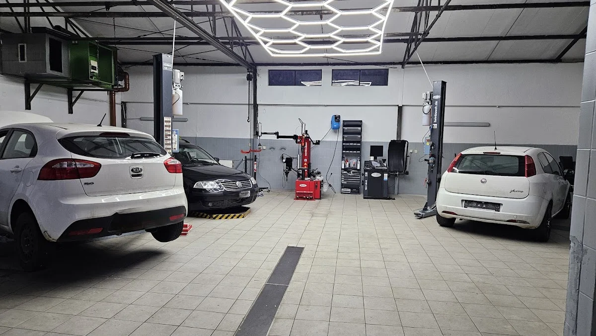 KFZ-Werkstätten AutoService Lukas Weber-Radmacher Würzburg