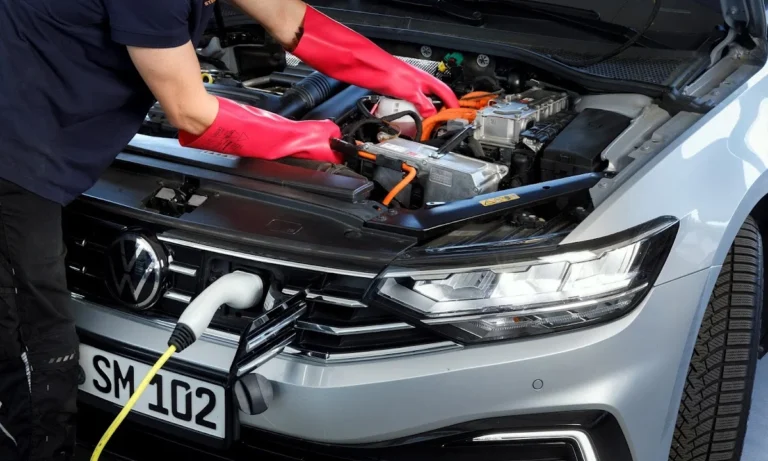 Autoservice Steinbauer – Ihre Werkstatt mit dem Service Plus