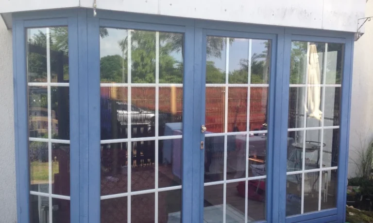 Bombelka Fenster, Türen und moderne Bauelemente