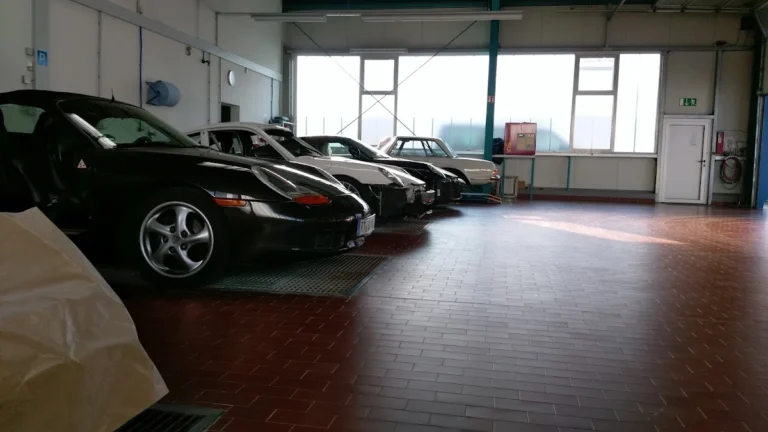 Böpple Die Fahrzeuglackierer