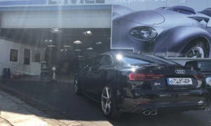 Car Service - Stephan Schlage