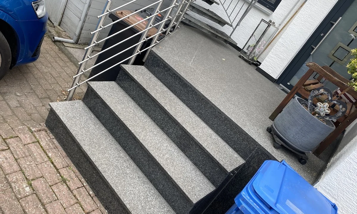 Fliesenleger Die Elite-Fliesenleger Solingen