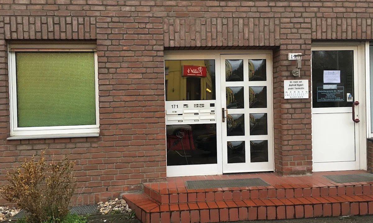 Tierarzt Dr.med.vet. Astrid Nyari Tierärztin Krefeld