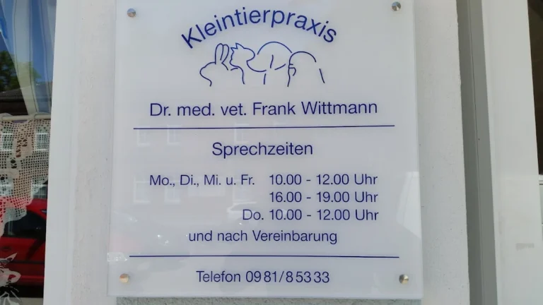 Dr. med. vet. Frank Wittmann, prakt. Tierarzt