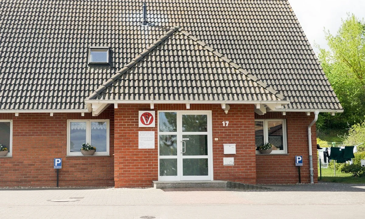 Tierarzt Dr. med. vet. Tobias Jurrat Neubrandenburg