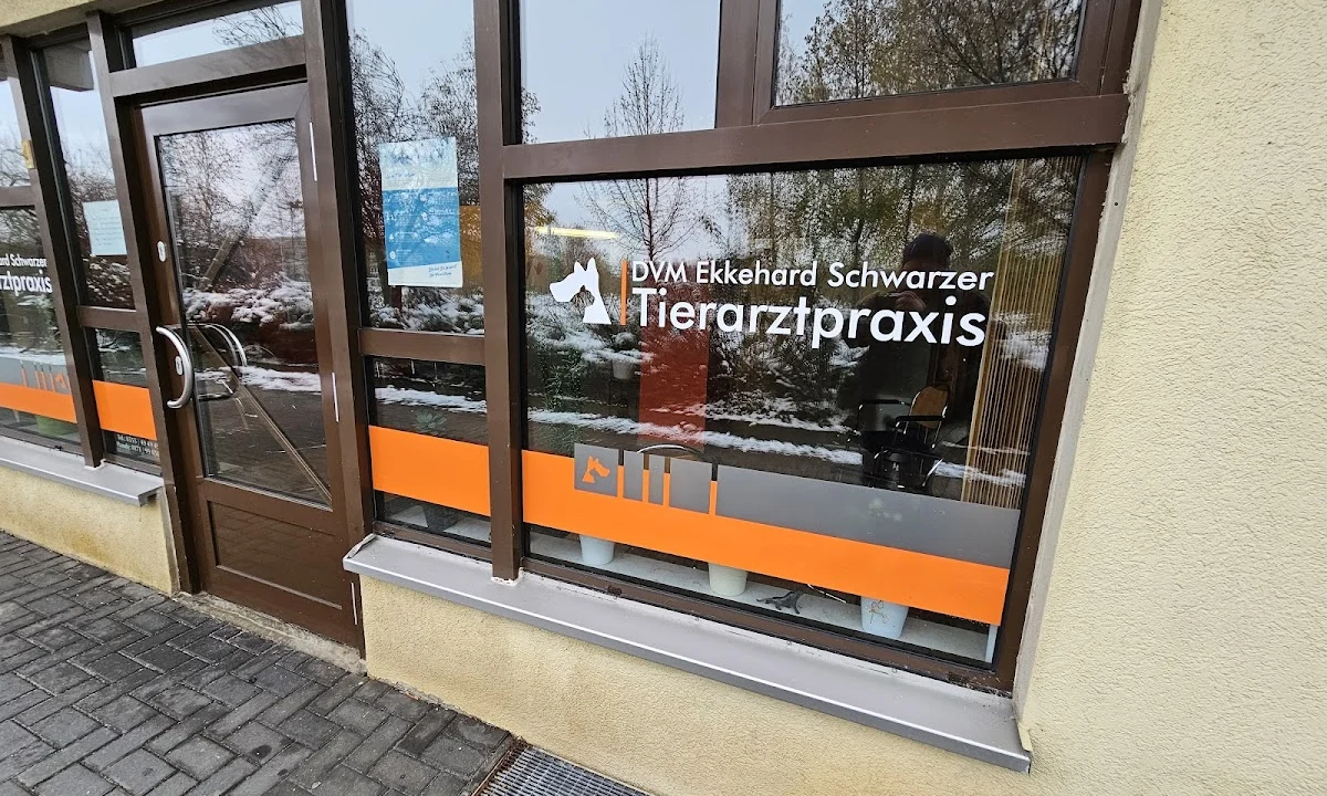 Tierarzt Ekkehard Schwarzer Cottbus