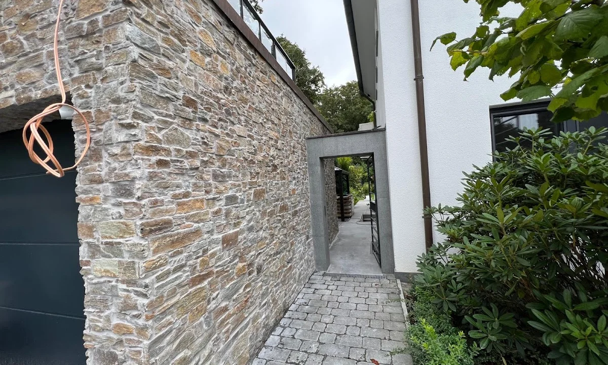 Fliesenleger Fliesen-Ghuta GmbH Frankfurt