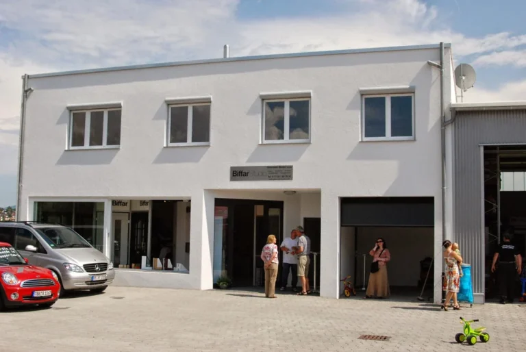 Gebrüder Bader GmbH - Türen - Fenster - Vordächer - Wintergärten - Garagentore