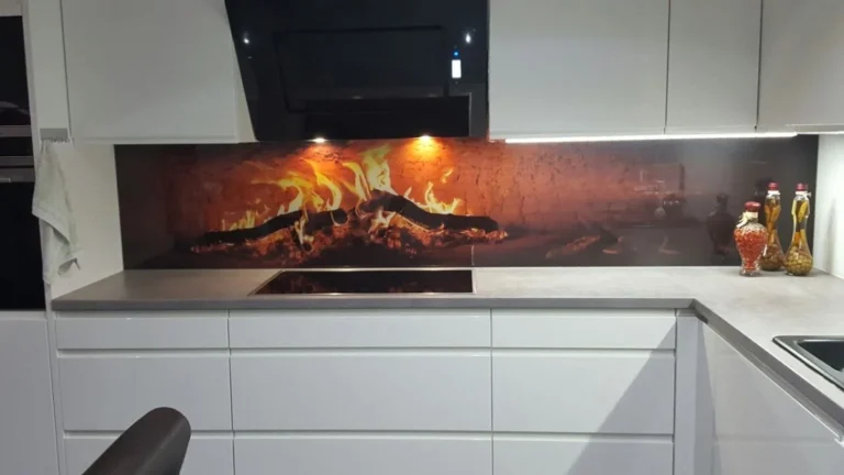 Glas und Fenstertechnik Am Deutschen Ring GmbH