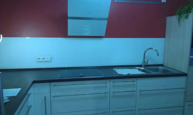 Glas und Fenstertechnik Am Deutschen Ring GmbH