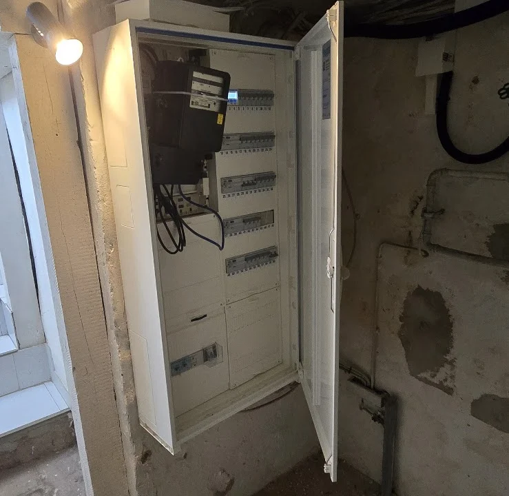 H-and-S, Dennis Holzer, Nikolaj Salnikov GdbR.