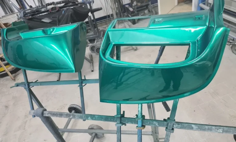 Halle 3 KFZ Meisterbetrieb und Lackiertechnik / Matthias Schingen