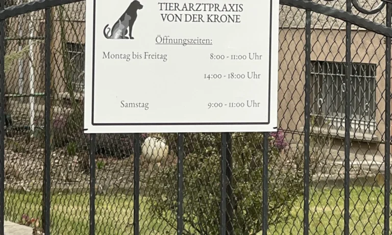 Janin von der Krone, Tierarzt