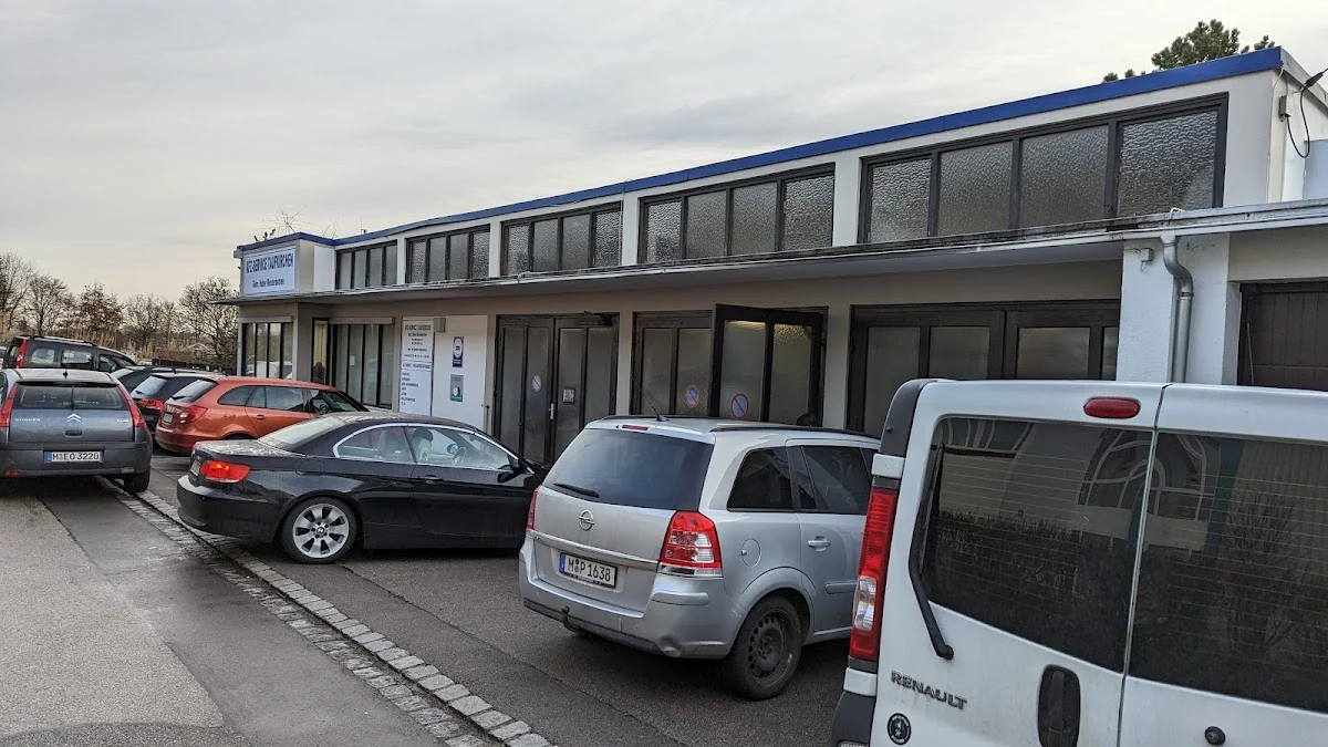 KFZ-Werkstätten KFZ-Service Taufkirchen, Gebr. Huber Meisterbetrieb GbR München