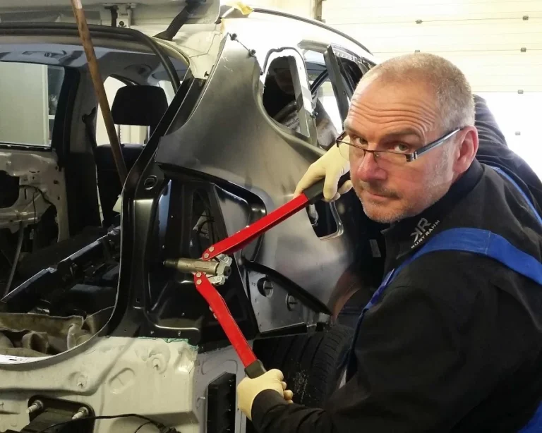 KFZ Technik Kurt Rahm Kaiserslautern, KFZ Werkstatt, E-Fahrzeuge, Hybridfahrzeuge, Sachverständiger