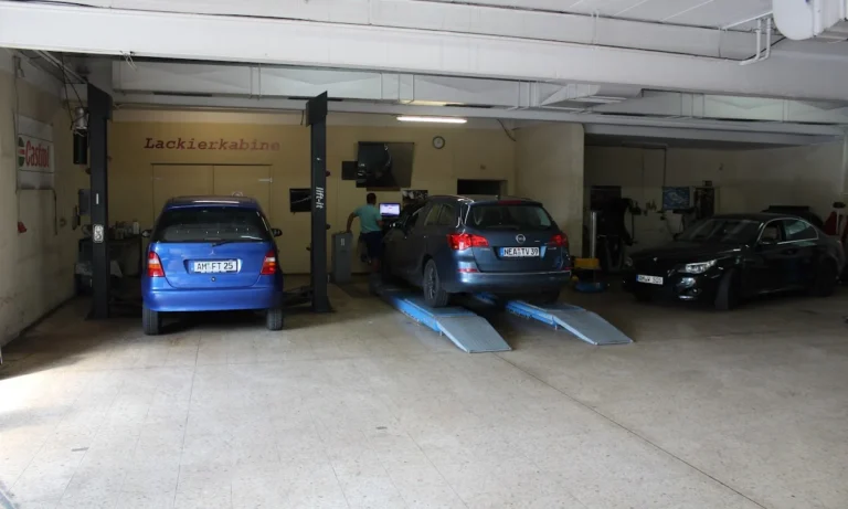 KFZ-Teile Schönfeld