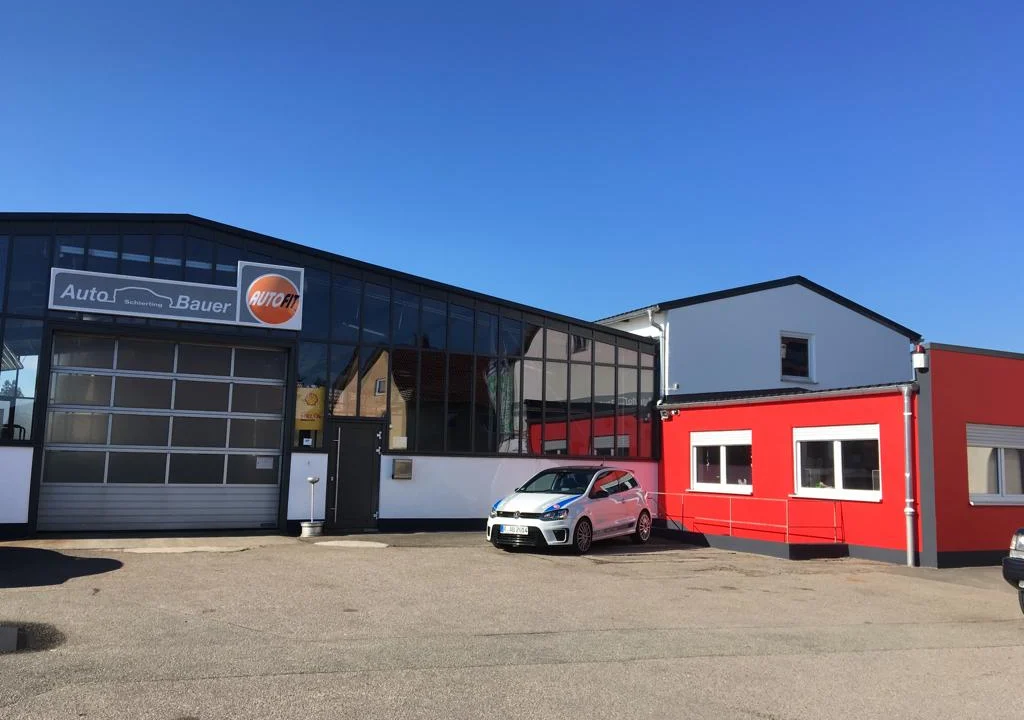 KFZ-Werkstätten KFZ Werkstatt Auto Bauer Regensburg