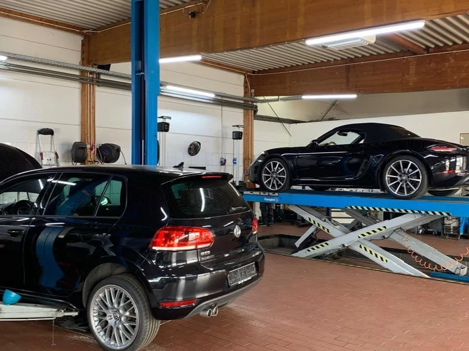 KFZ-Werkstätten KFZ-Werkstatt Bezek Bremen