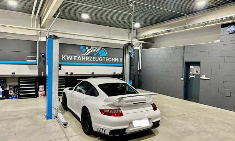 KW Fahrzeugtechnik KFZ Meisterbetrieb Unfallinstandsetzung Werkstattleistungen