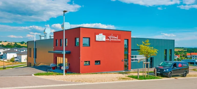 Lackier- und Karosseriezentrum Hirsch GmbH