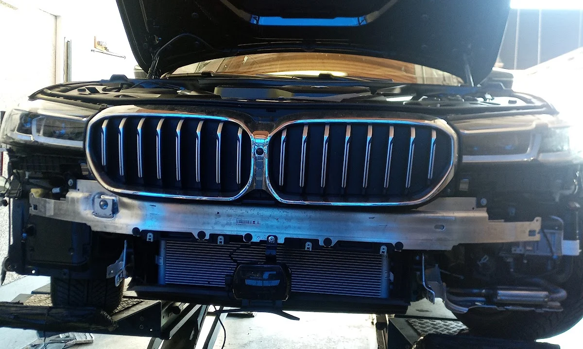 KFZ-Werkstätten Lackiererei & Unfallinstandsetzung Kfz-Betrieb Ergolding GmbH & Co. KG Landshut