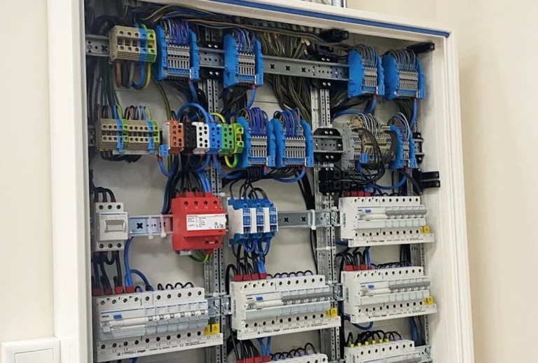 Lukasz Stanczyk Elektrotechnik