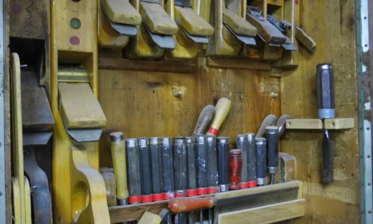 Martens Bau- und Möbeltischlerei, Inh. Dipl-Ing. J. Damian e.K.