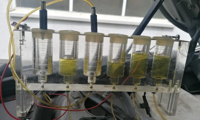 MR KFZ-TECHNIK Locher & Oles GmbH & Co. KG