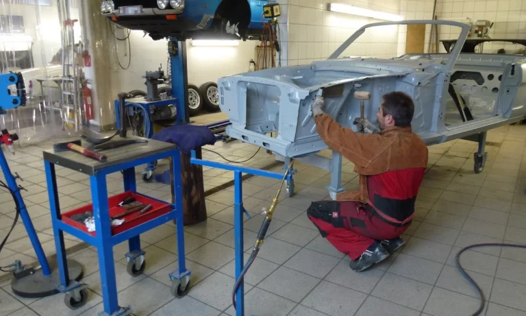 Oldtimer Garage Memmingen