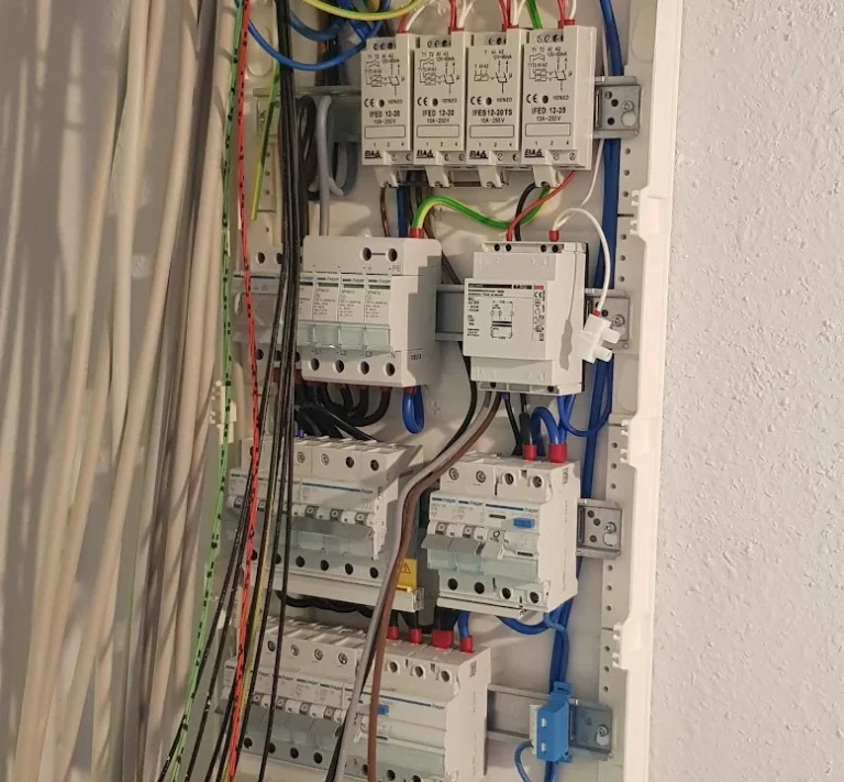 PEM GmbH & Co. Elektro Rohs KG
