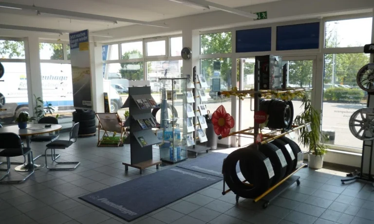 Pneuhage Reifen und Autoservice