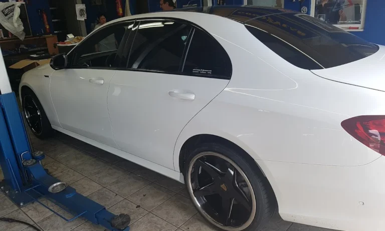 Premio Reifen + Autoservice Bruttel