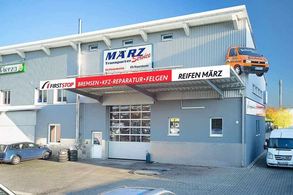 KFZ-Werkstätten Reifen März Kfz Service Karlsruhe