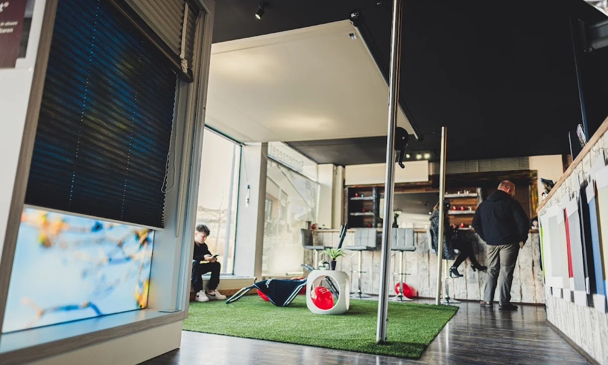 Fensterbauer RolloHof Hof