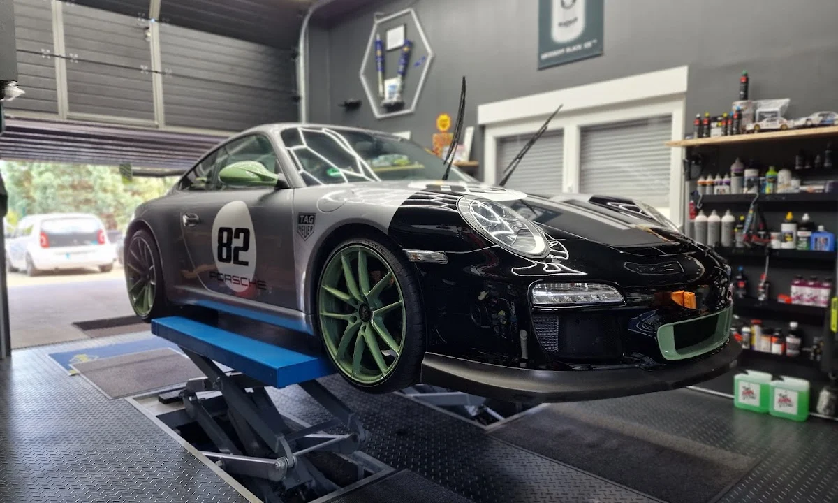 KFZ-Werkstätten Shine & Glory Fahrzeugaufbereitung Zwickau