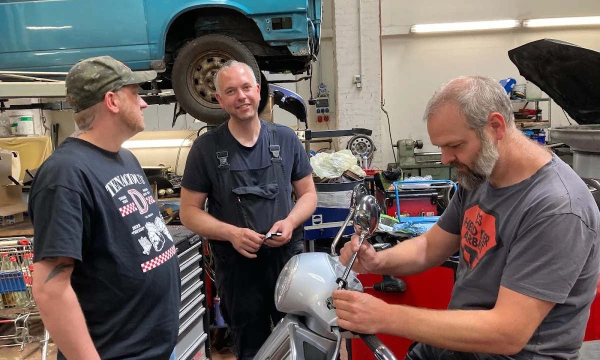 KFZ-Werkstätten Tebbe Langer PKW-Service u. Nutzfahrzeugeinstandhaltung Kiel