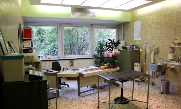 Tierarztpraxis am Gesundbrunnen - Dr. Volker Robl und Dr. Till Robl