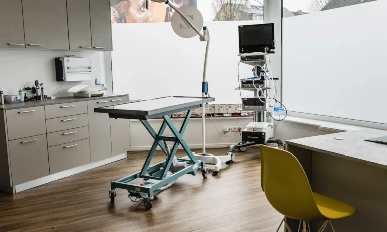 Tierarztpraxis Hamburg-Bramfeld, DVM MSc. Gregor Zschoch