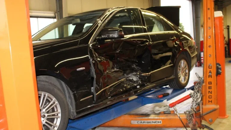 treptow Karosserie & Lackierarbeiten GmbH Fahrzeuglackierung & Karosseriebauer