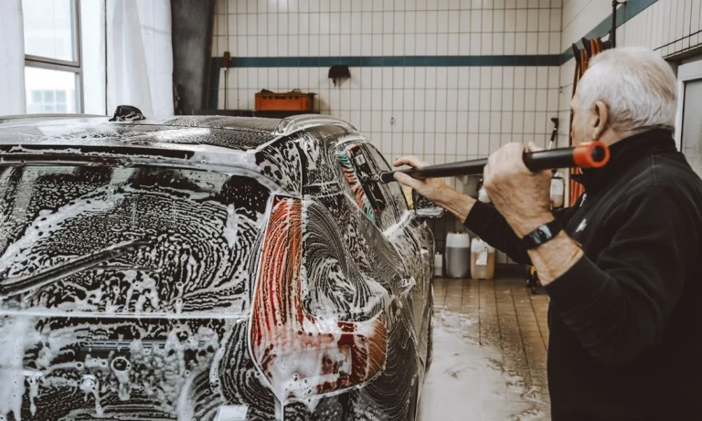 Wölfl GmbH Kfz Unfallinstandsetzung und Lackiererei München