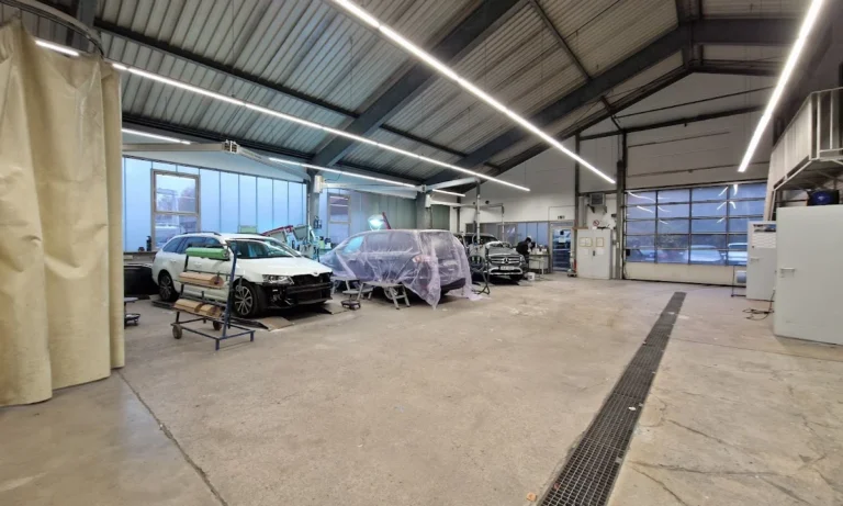 Wölfl GmbH Kfz Unfallinstandsetzung und Lackiererei München