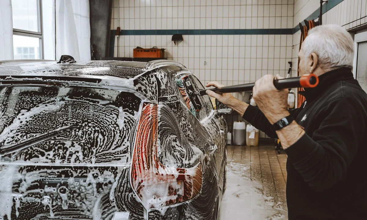 KFZ-Werkstätten Wölfl GmbH Kfz Unfallinstandsetzung und Lackiererei München München