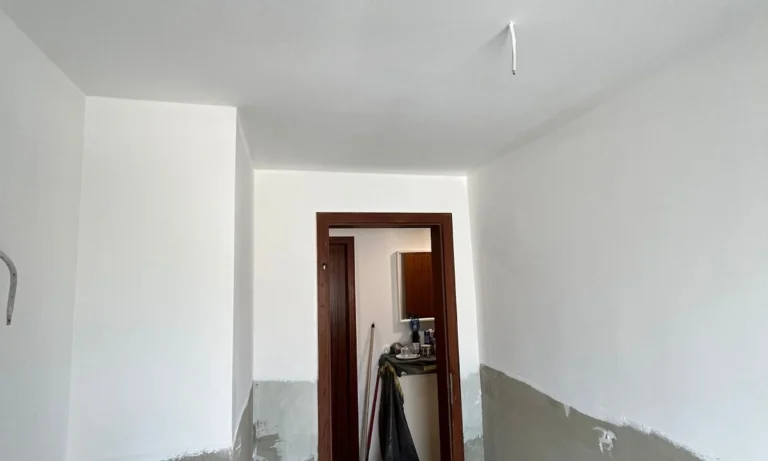 Yelekoglu Wand und Bodengestaltung